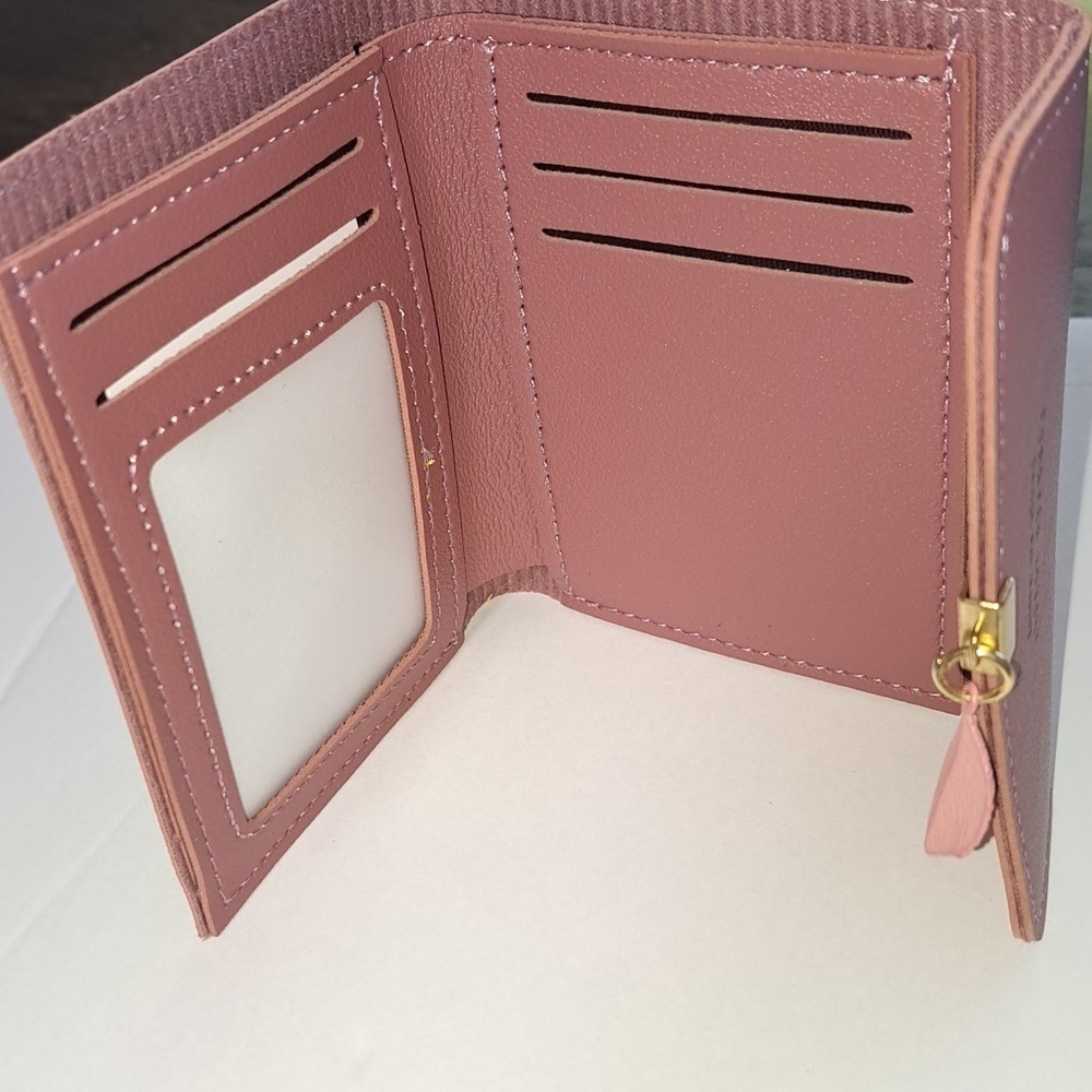Trifold Wallet Mauve 🆕️ - Picture 3 of 5